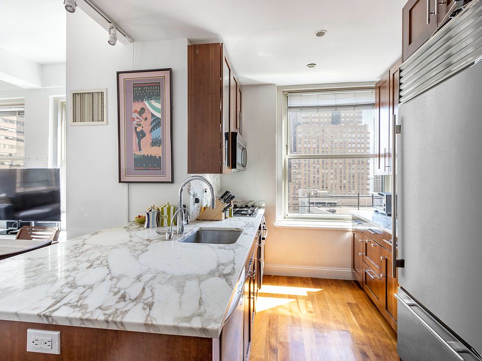 1st image of 88 Greenwich St APT 1216