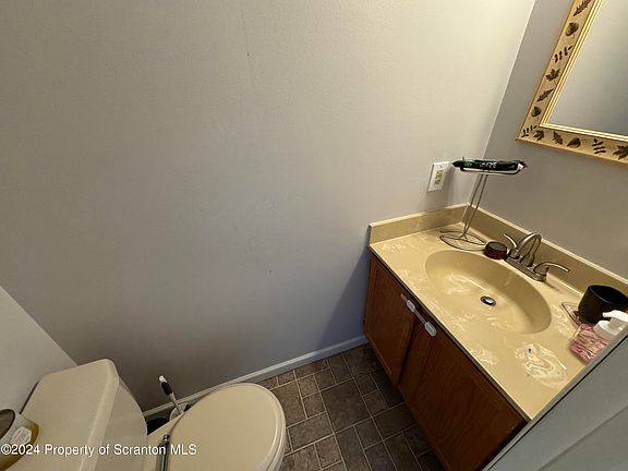 5th image of 11 Briarwood Way