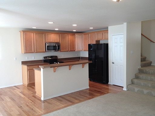 2nd image of 11610 188th Avenue Ct E