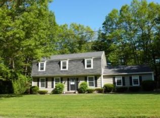 40 Sweetbriar Ln, Hampton, NH 03842