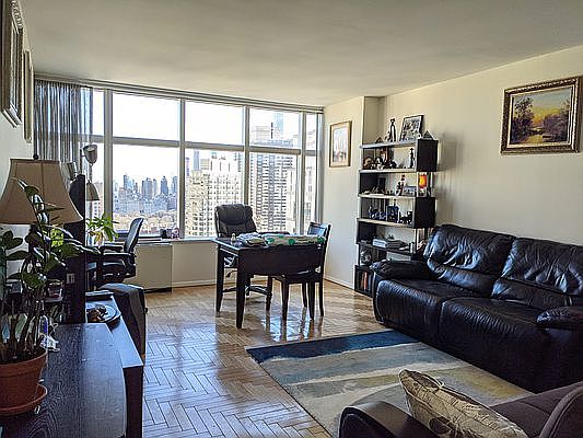 1st image of 160 W 66th St APT 34E