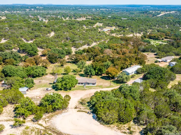 747 Cove Ranch, Kempner, TX 76539