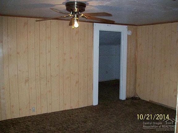 3rd image of 2449 SE Melrose Dr