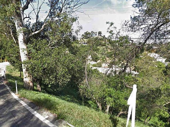 2nd image of 9041 Crescent Dr