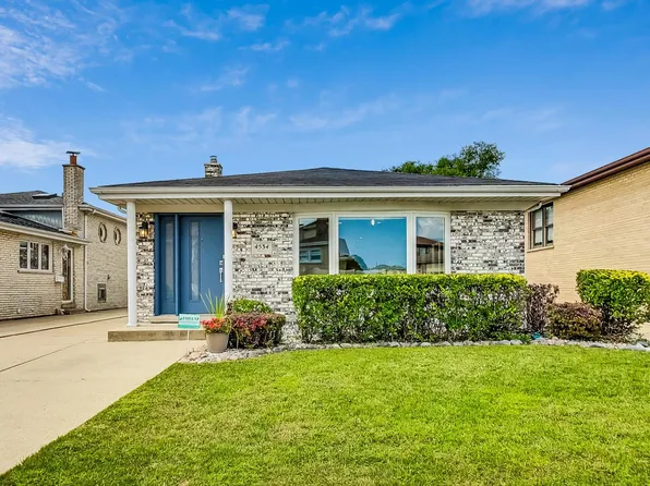 4534 N Maria Ct, Chicago, IL 60656