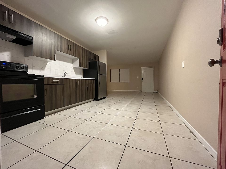 1st image of 1610 N 25th St APT 7