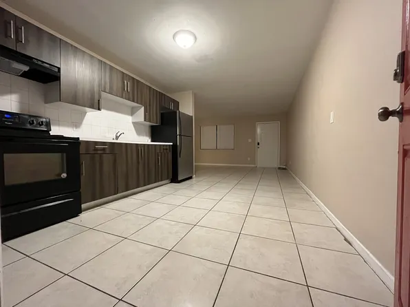 1610 N 25th St, Fort Pierce, FL