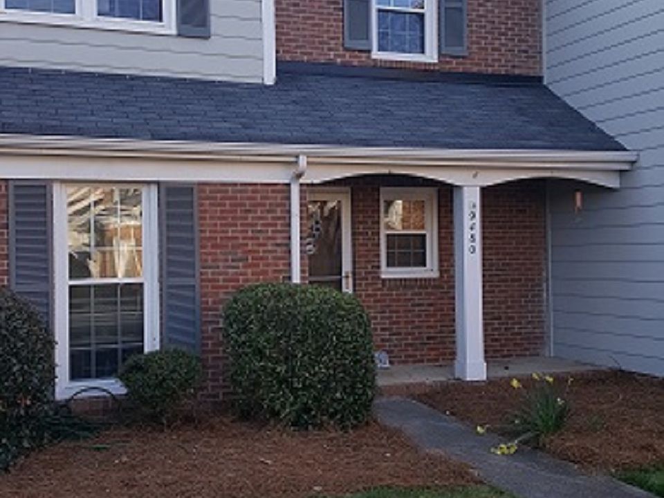 Entry, steps from parking