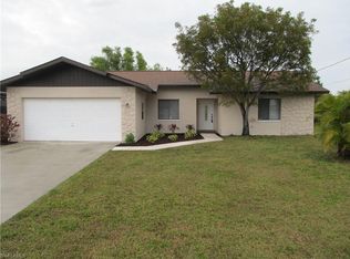 301 SE 7th St, Cape Coral, FL 33990