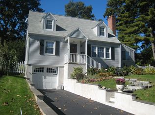 16 Flax Rd, Fairfield, CT 06824