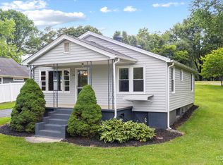 149 & 149A Maple Ridge Rd, Candler, NC 28715