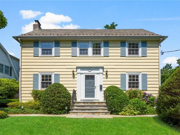 711 Old Post Road, Mamaroneck, NY 10543