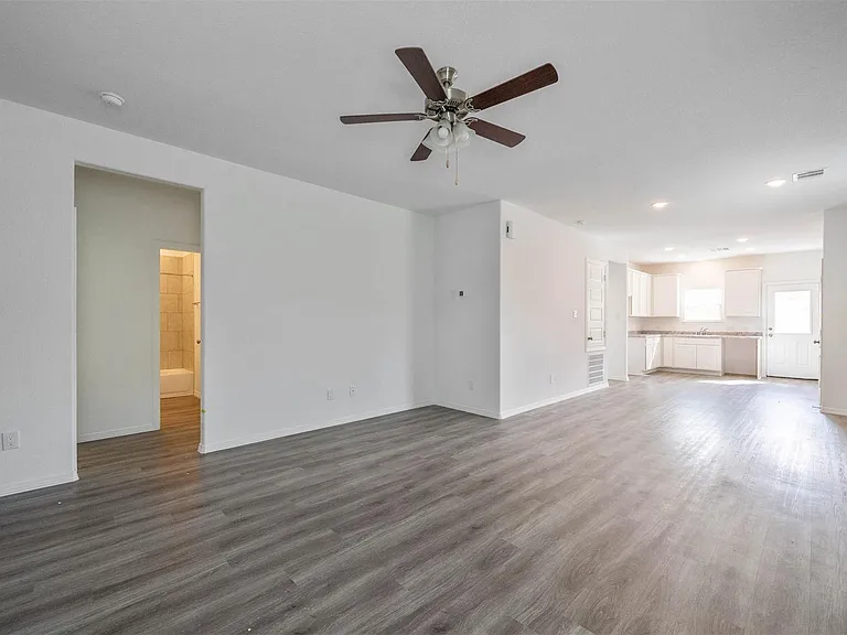 16743 Rover Ln — Photo 8