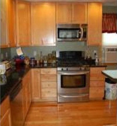 2nd image of 10 Buena Vista Ave