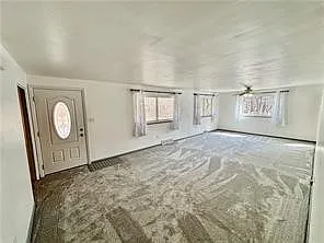 3 bed, $2,000 — Photo 3