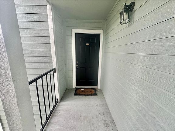 3rd image of 2550 N ALAFAYA TRAIL #2209