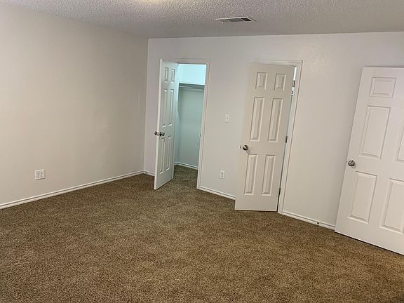 3rd image of 8424 Avenue U