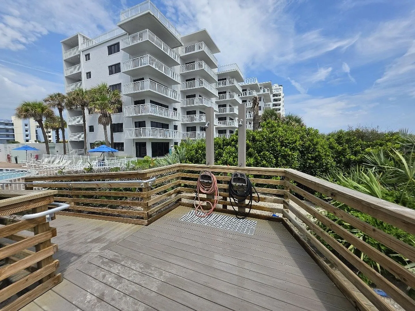 Direct Beach front 2 Bedroom 2 Bathroom Condo — Photo 3