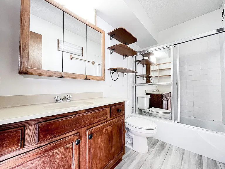 818 S King St #1403 — Photo 10
