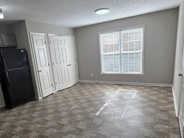 Dine-In Kitchen