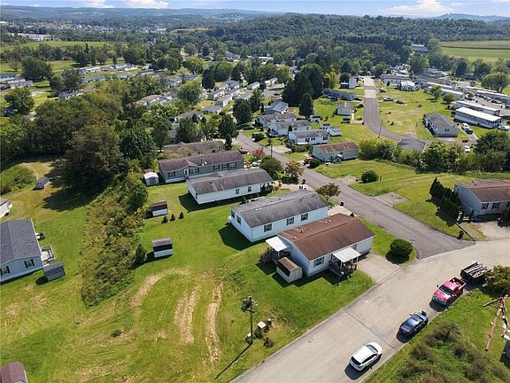 4th image of 208 Knight Dr
