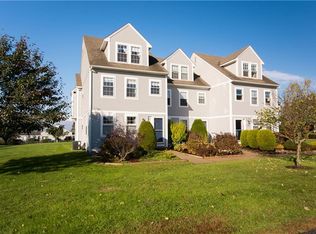 705 Fairway Dr, Middletown, RI 02842