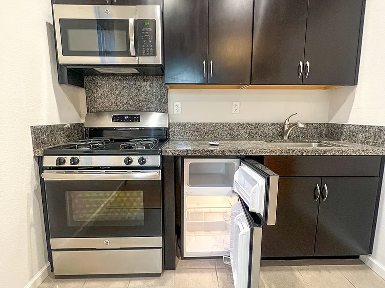 2727 Terni Ct #8A — Photo 8