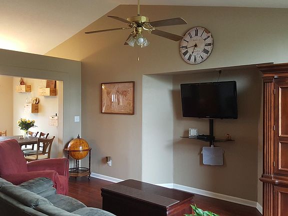 5th image of 2509 Buck Ln
