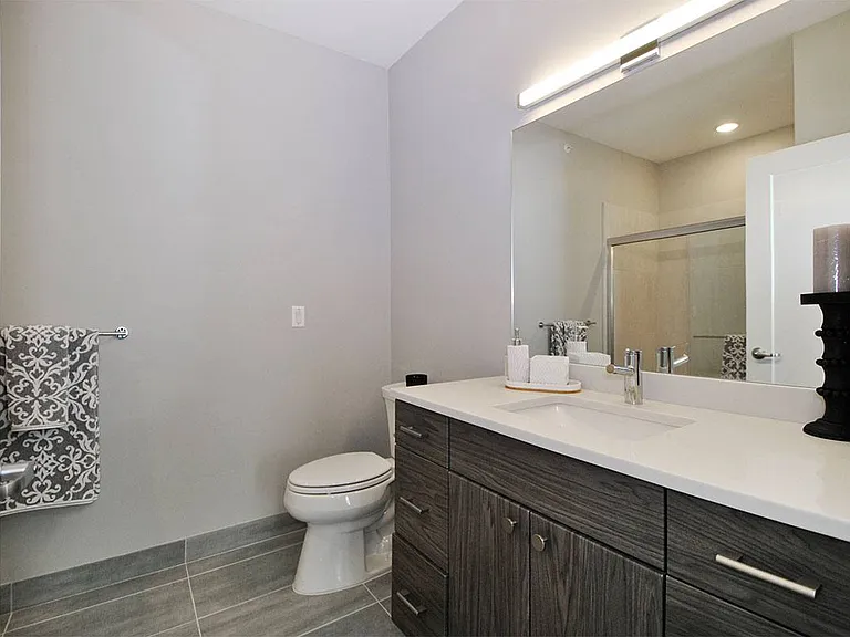 The Phoenix at Troy Crossing Apartments — Photo 29