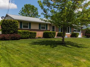 984 Lilac Ln, Lebanon, PA 17042