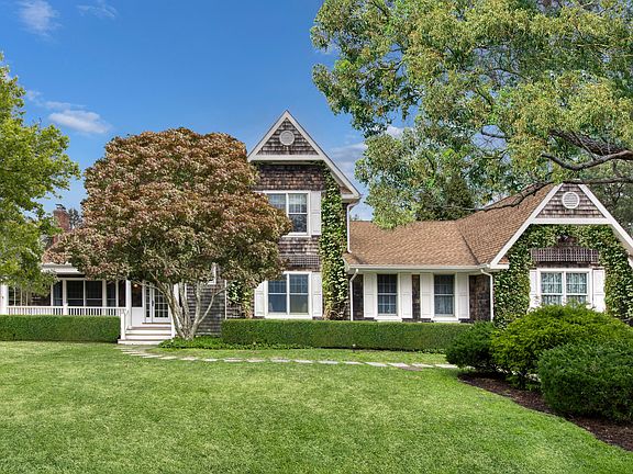 3rd image of 20 Borden Ln