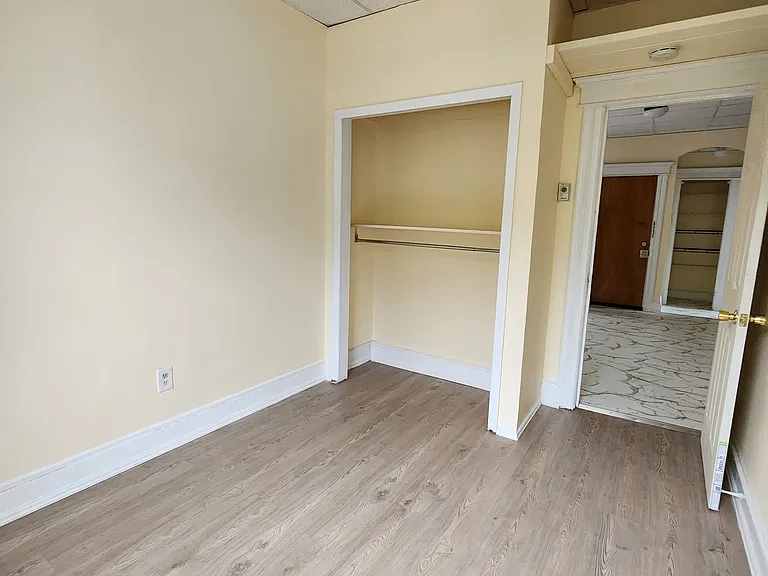 17 W 15th St #4 — Photo 8