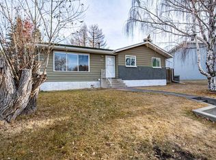 93 Westview Dr, Sylvan Lake, AB T4S1H8
