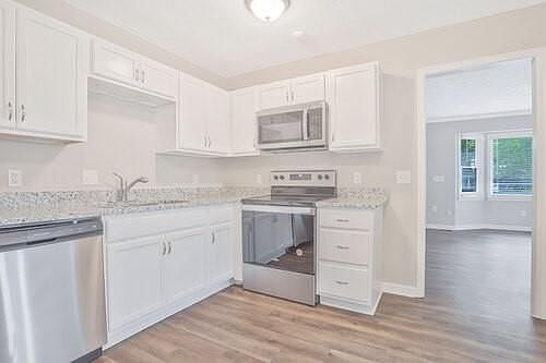5th image of 2462 Chauncey Ln SW