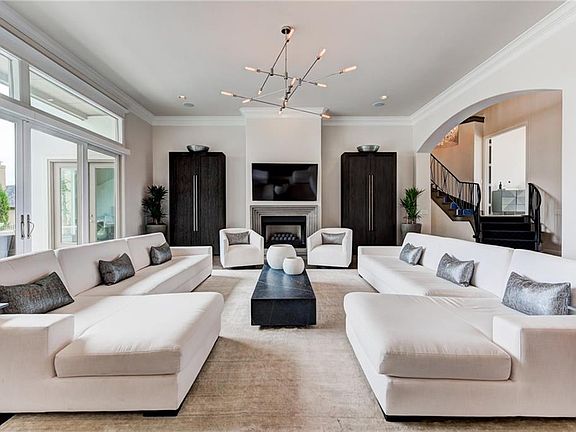 4th image of 17808 Blue Heron Ct
