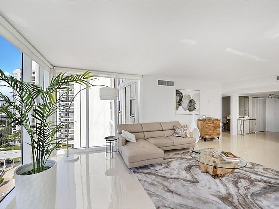 4th image of 10275 Collins Ave APT 810