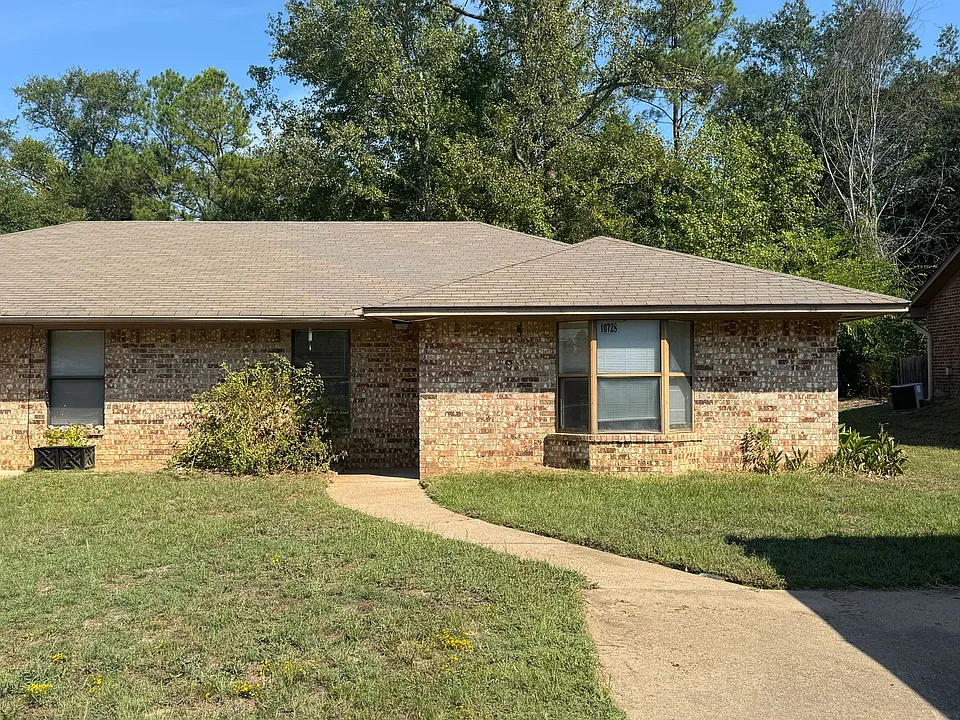 10728 Kiamichi Dr