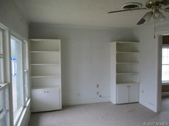 2nd image of 815 N Bullitt St
