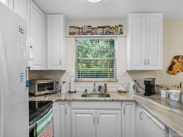 2600 SE Ocean Boulevard #H7, Stuart, FL 34996