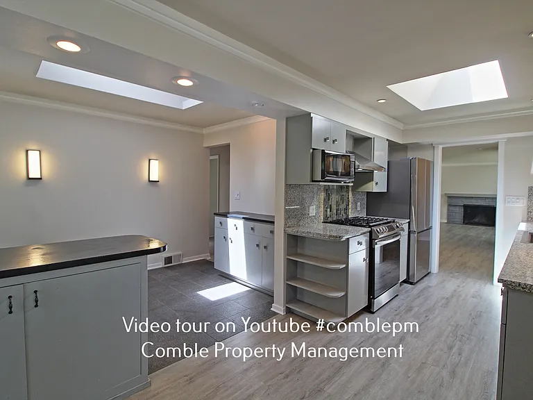 1150 Evergreen Point Rd — Photo 3