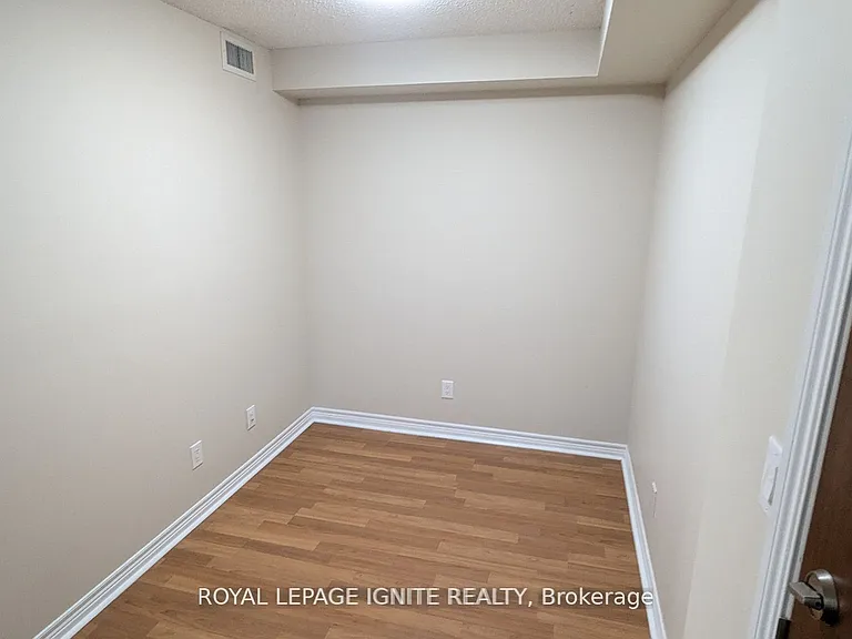 310 Burnhamthorpe Rd W #308 — Photo 9