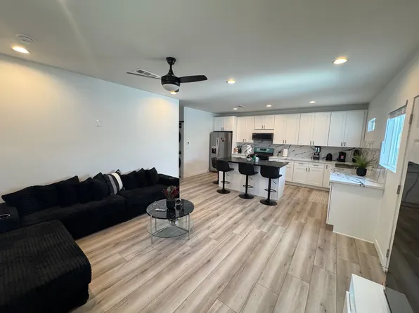 8926 Colbath Ave, Panorama City, CA 91402