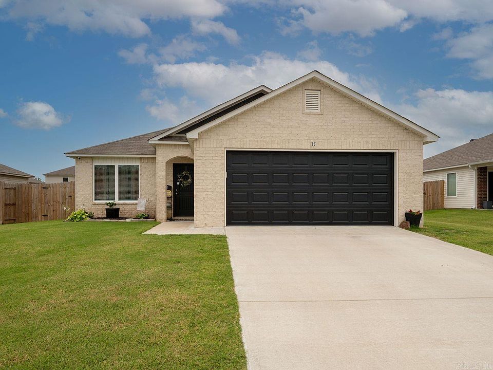 1st image of 35 Swayze Rhys Ln