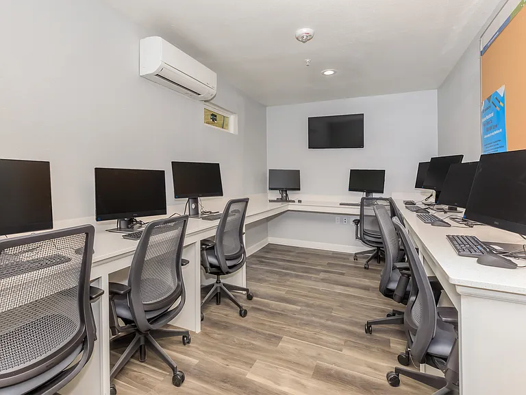 Property business center/computer lab