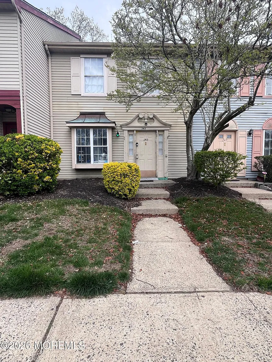 243 Zachary Court photo 1