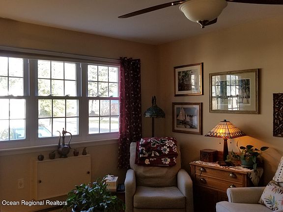 4th image of 35 Molly Pitcher Boulevard #B
