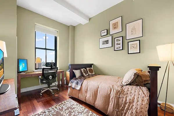 Sold by Compass | media 6
