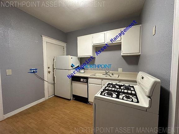 4th image of 1401 F St APT 3