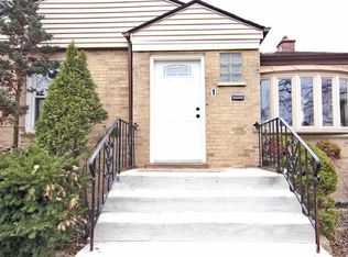 1 W Brayton St, Chicago, IL