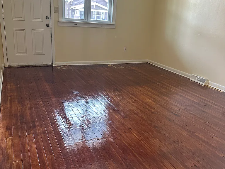 54 Humber Ave #1 — Photo 5